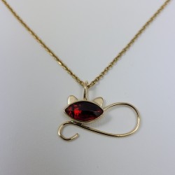 Pendentif Le Chat R'mione® or 750 millièmes et Grenat de Perpignan