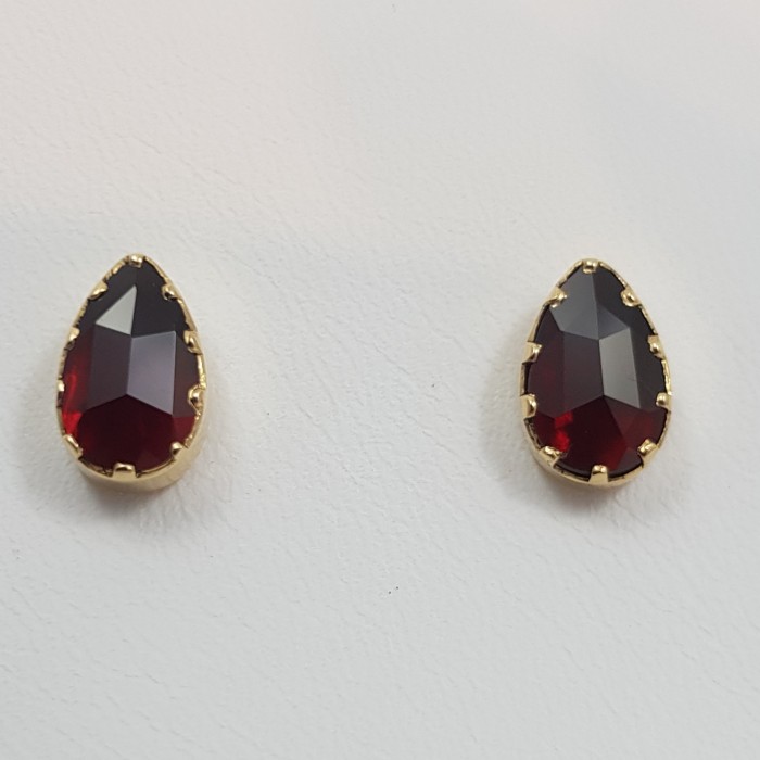 Boucles d'oreilles or 750 millièmes Grenats de Perpignan poires